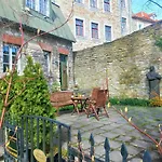 Cozy Old Town Historic House